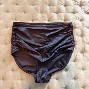 High-Waist Ruched Bikini Bottoms - Dark Brown